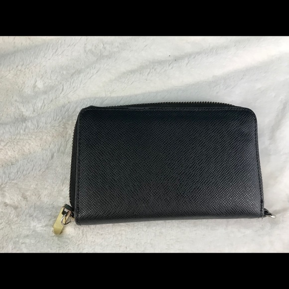 Ivanka Trump Blair Clutch Wallet. - Picture 3 of 4